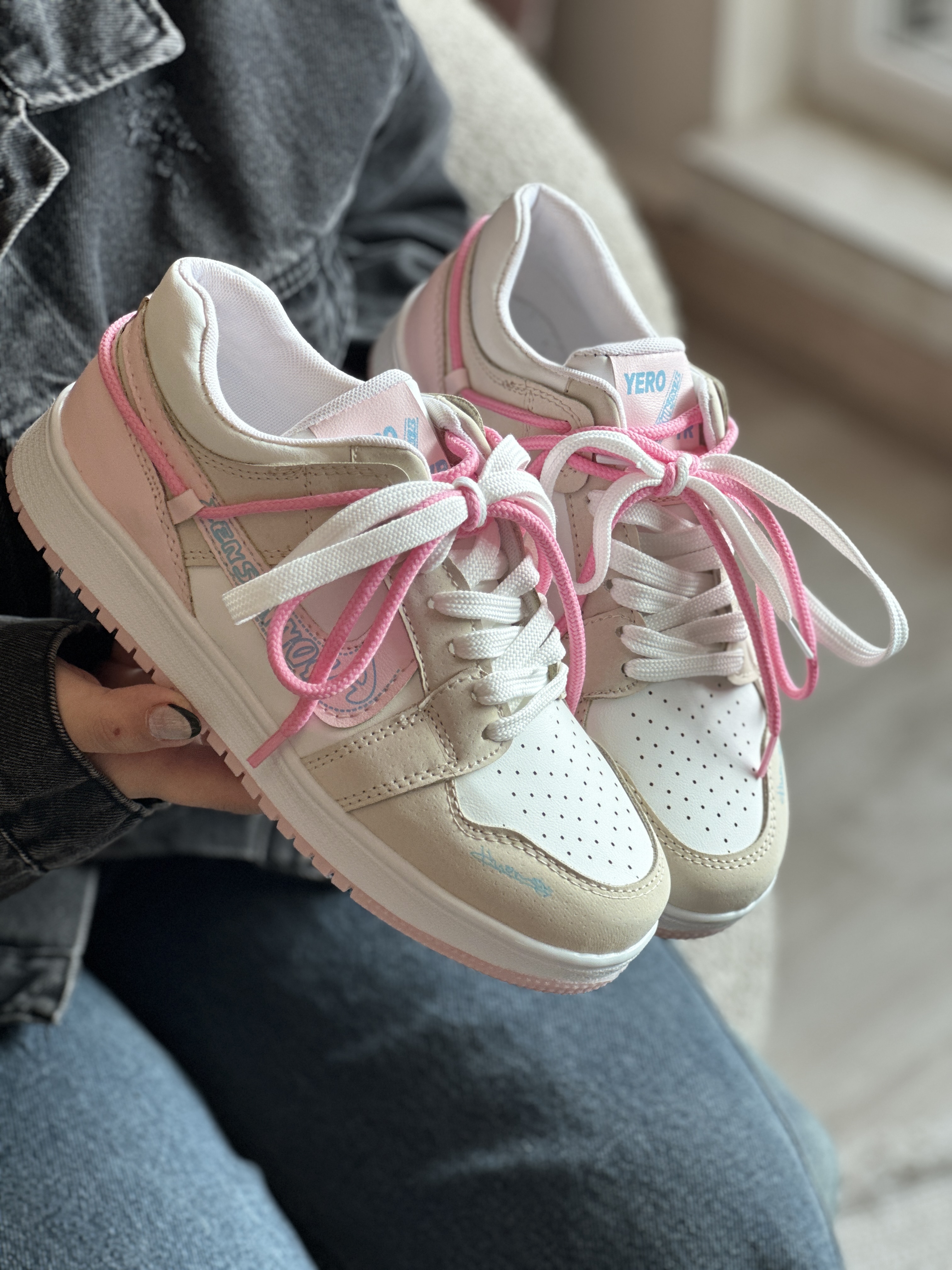 •\tکفش کتانی دخترانه اسپرت سفید صورتی | مناسب استفاده روزمره