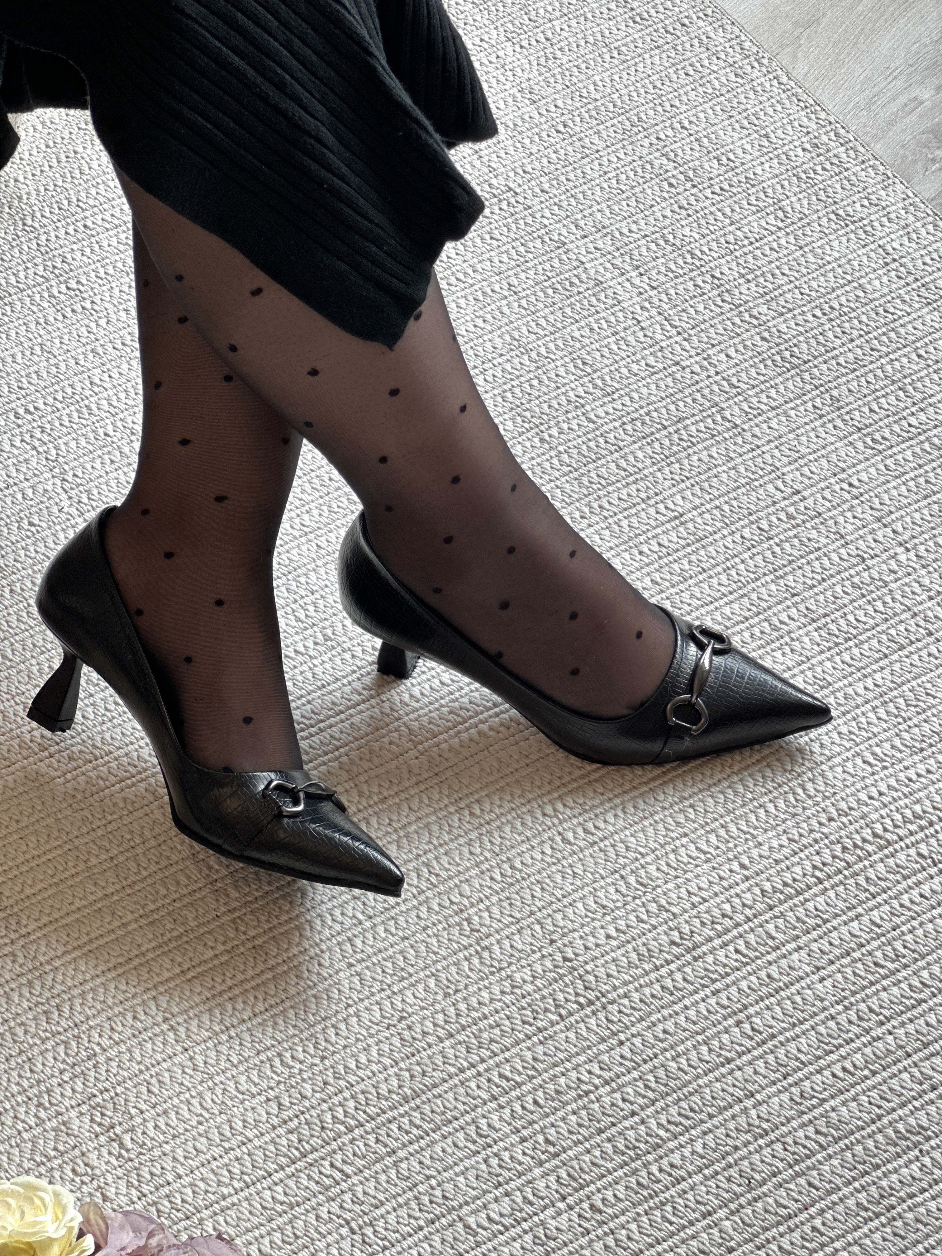 کفش زنانه مشکی نوک‌تیز پاشنه ۳ سانت مدل کلاسیک مجلسی